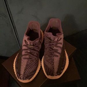 Yeezy boost black and grey size 6.5